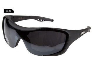 歐美熱銷運(yùn)動(dòng)太陽鏡，工廠直銷，引領(lǐng)時(shí)尚與功能新潮流